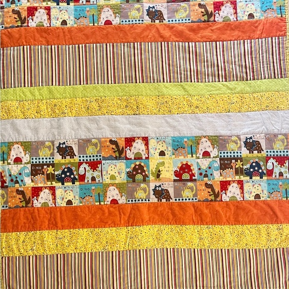 55 x 37 in Handmade Baby Dinosaur Reversible Quilt!!! - Picture 7 of 9